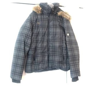 Columbia Women’s XL grey and black plaid coat
